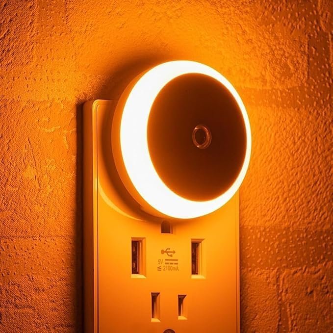 Amber LED Night Light Plug in with Dusk to Dawn Sensor – Blue Light Blocking, Automatic On/Off for Hallway, Bathroom, Bedroom & Kitchen – Energy Efficient Nightlights