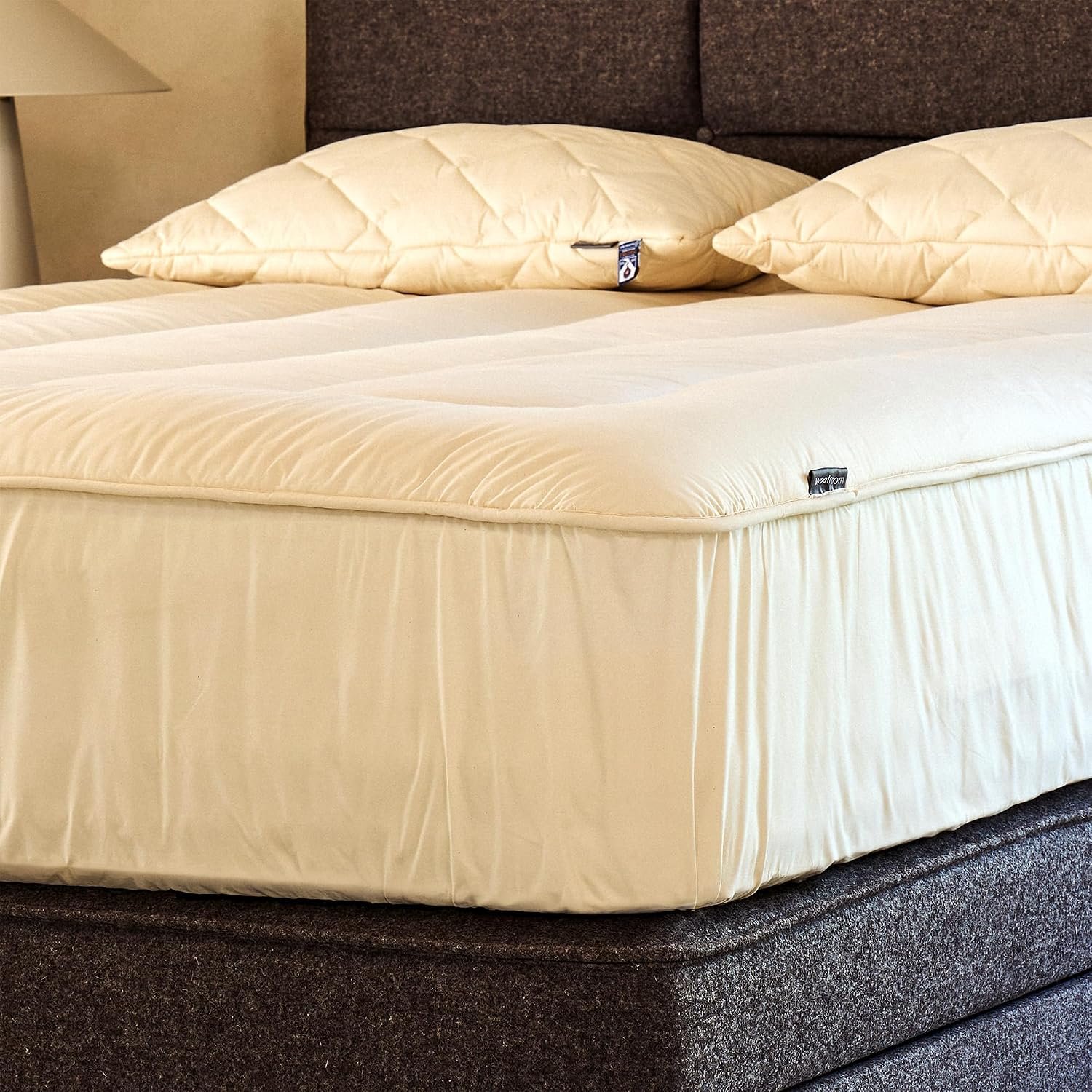 Woolroom Organic California King Mattress Pad – 100% Natural Temperature Control Hypoallergenic British Wool Mattress Topper – Extra Comfort for Firm or Old Mattress